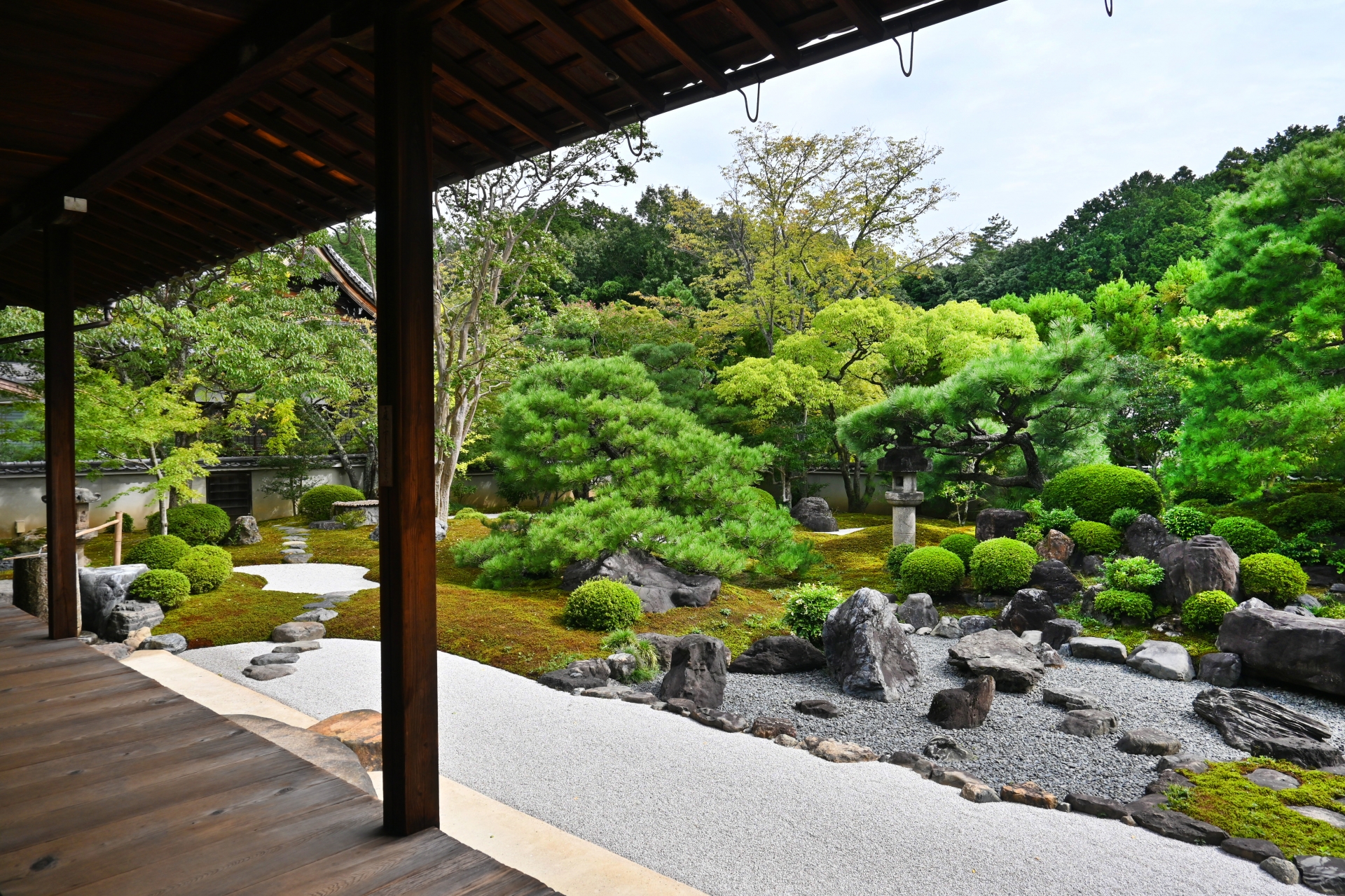 禅の影響を受けた日本庭園